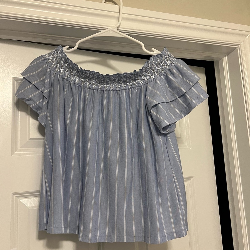 Off the shoulder / Baby Doll blouse